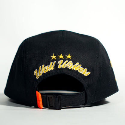 GORRA 5 PANELES NEGRA GOLDEN